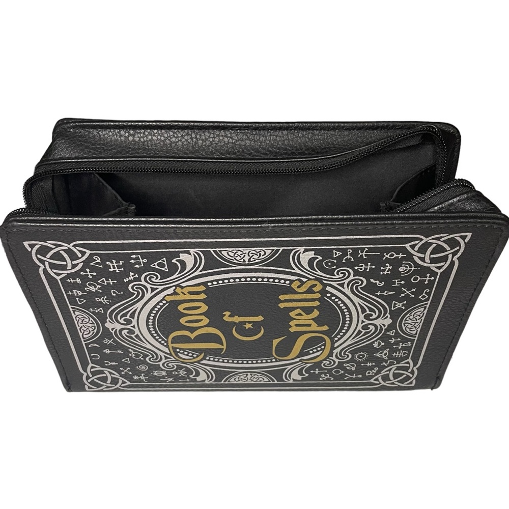 Book of Spells Crossbody - Picture 4 of 6